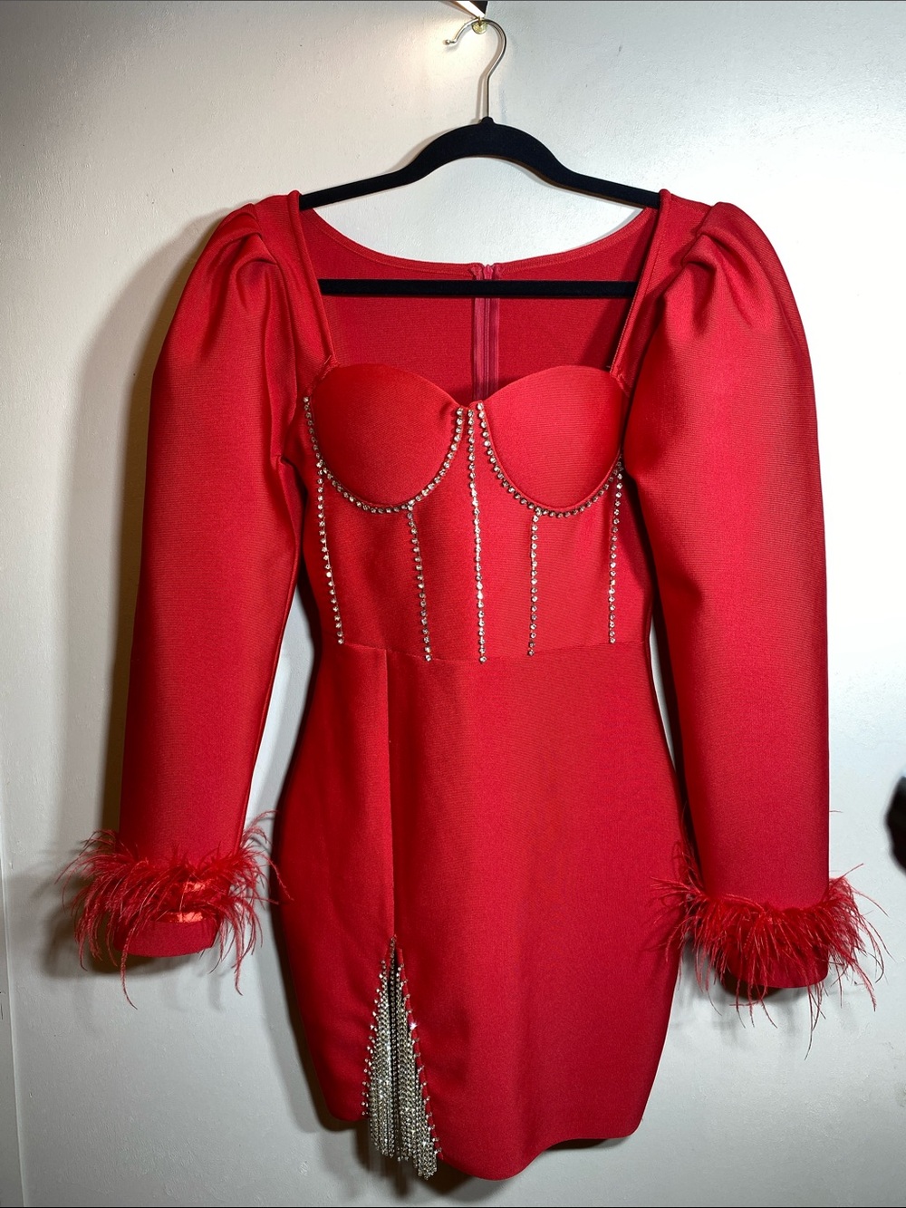 VENUS Red Long-Sleeve Embellished Mini Dress Sweetheart Neckline Accented Bodice